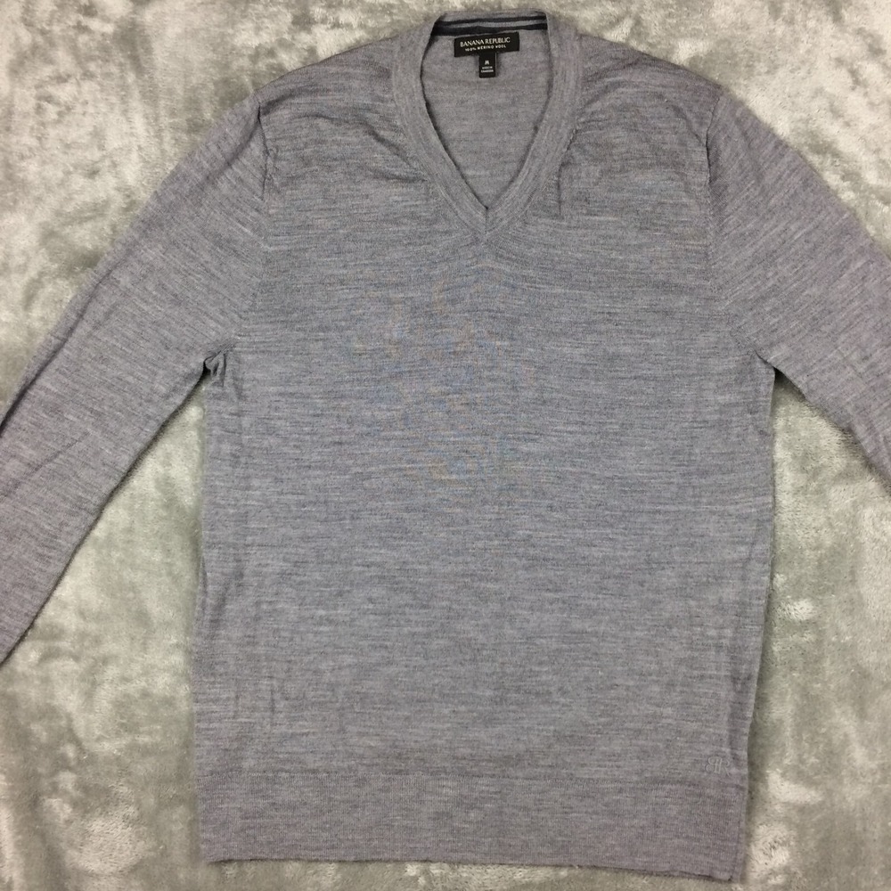 Banana Republic Sweater Mens‎ Medium Merino Wool Grey V Neck Long Sleeve